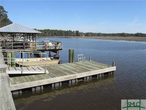 685 E 1st St, Midway, GA 31320 photo 17