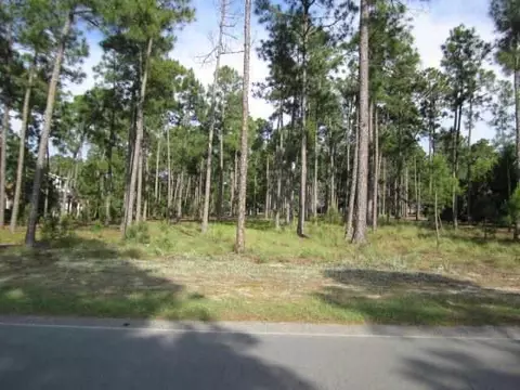 16 Glasgow Dr, Pinehurst, NC 28374 photo 2
