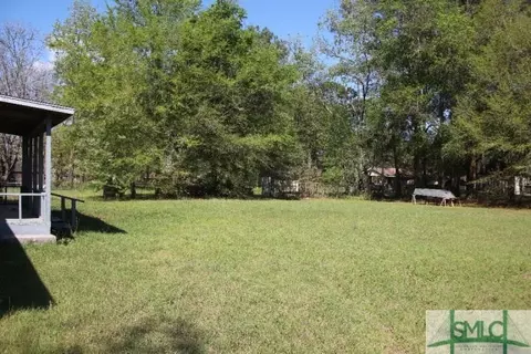 139 3rd St, Midway, GA 31320 photo 5