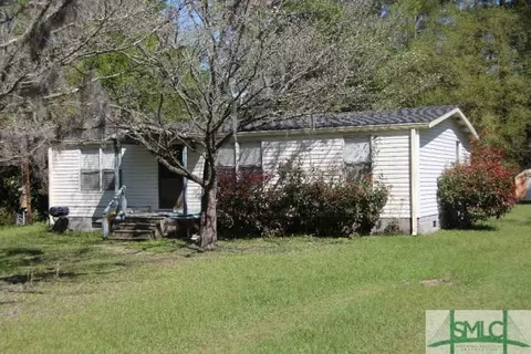 139 3rd St, Midway, GA 31320 photo 3