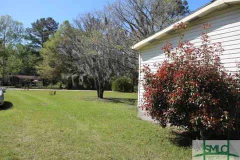 139 3rd St, Midway, GA 31320 photo 2