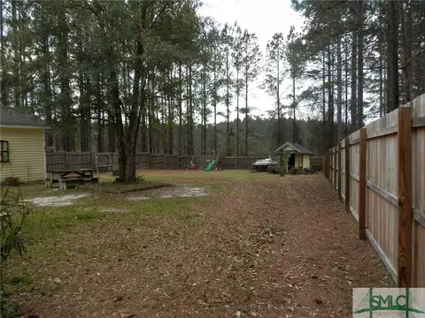 469 Shadowbrook Cir, Springfield, GA 31329 photo 3