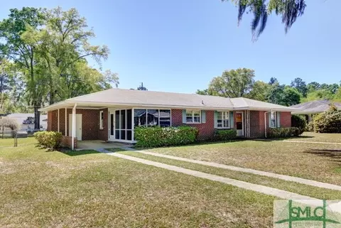 205 W Third St, Springfield, GA 31329 photo 2