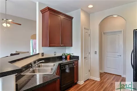 13 Bay Willow Ct, Savannah, GA 31407 photo 11