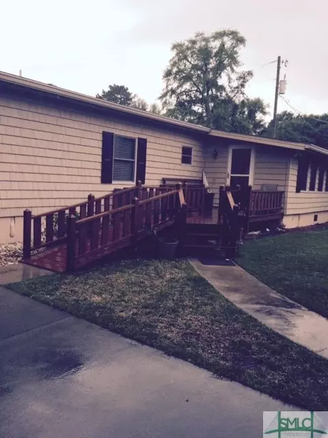 269 Circle Dr, Midway, GA 31320 photo 4