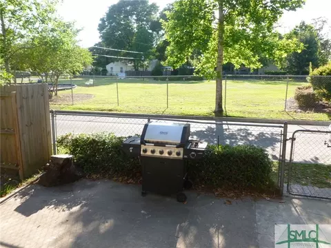 2233 E 41st St, Savannah, GA 31404 photo 17