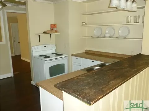 2233 E 41st St, Savannah, GA 31404 photo 4