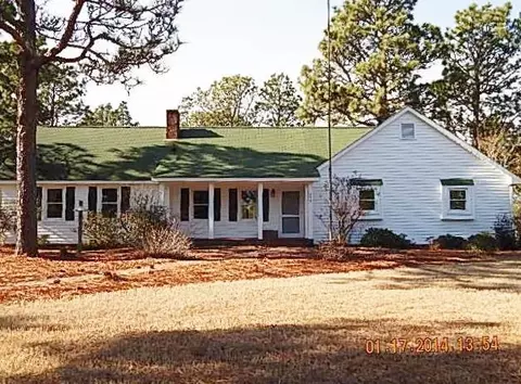 272 Firetree Ln, West End, NC 27376 photo 1