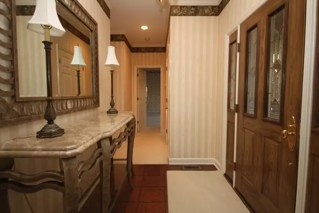  18 S Shamrock Dr, Foxfire, NC 27281 photo 3