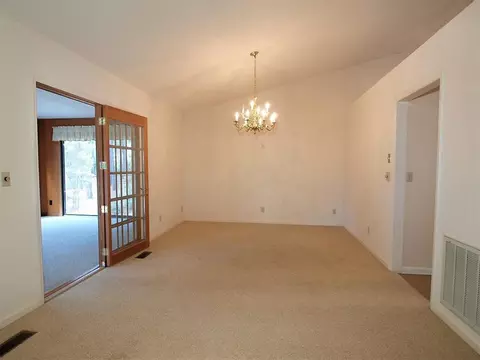 182 W Devonshire Ave, West End, NC 27376 photo 5