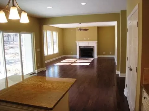 155 Devon Cr, Aberdeen, NC 28315 photo 9