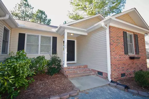 1390 E Longleaf Dr, Pinehurst, NC 28374 photo 2