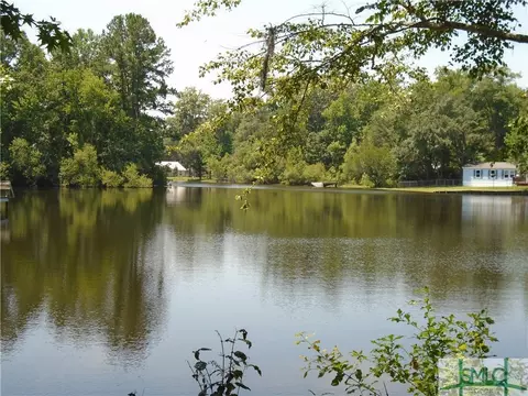 252 Pine Ave, Midway, GA 31320 photo 1