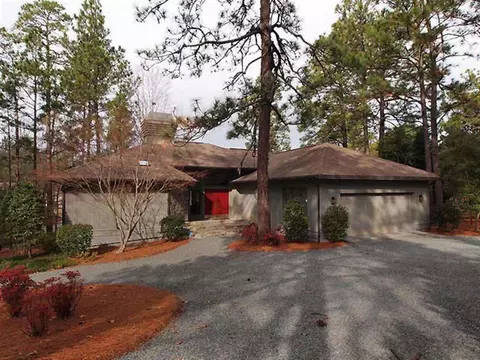 3 Sherwood Ct, Pinehurst, NC 28374 photo 1