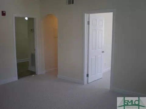 17 E 37th St #6, Savannah, GA 31401 photo 2