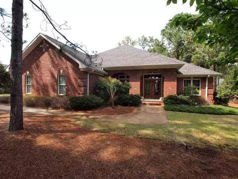 389 Longleaf Dr, West End, NC 27376 photo 1