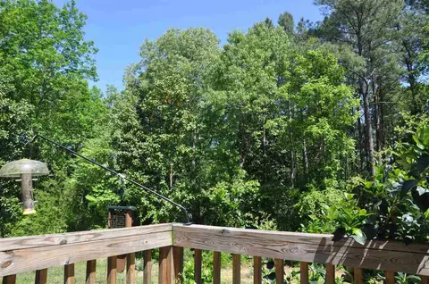 114 Central Dr, Aberdeen, NC 28315 photo 2
