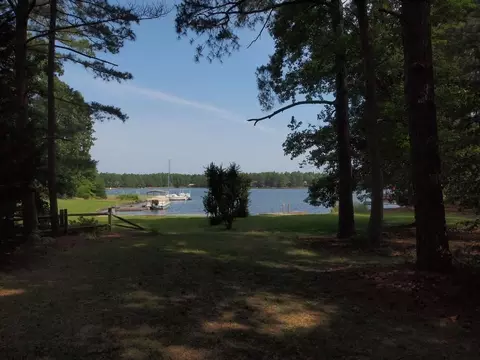 151 E Shenandoah Rd, West End, NC 27376 photo 23