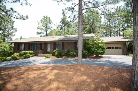 8 St Georges Dr, Pinehurst, NC 28374 photo 1