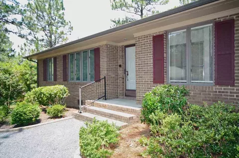 8 St Georges Dr, Pinehurst, NC 28374 photo 2