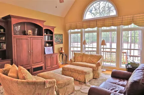 60 Greencastle Dr, Pinehurst, NC 28374 photo 2