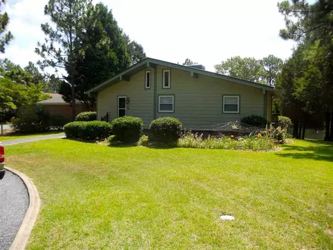 108 Firetree Ln, West End, NC 27376 photo 1