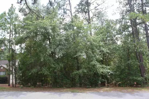 8 Brunswick Ln, Pinehurst, NC 28374 photo 2
