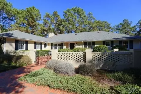 85 Linville Dr, Pinehurst, NC 28374 photo 1
