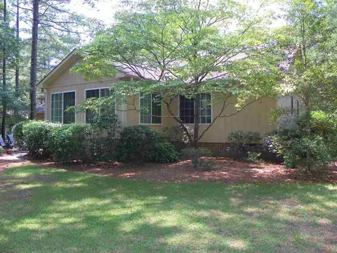 35 Lake Forest Dr, Pinehurst, NC 28374 photo 2
