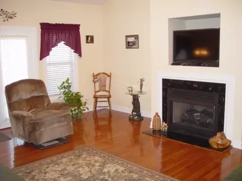150 E Lake View Dr, Pinehurst, NC 28374 photo 3