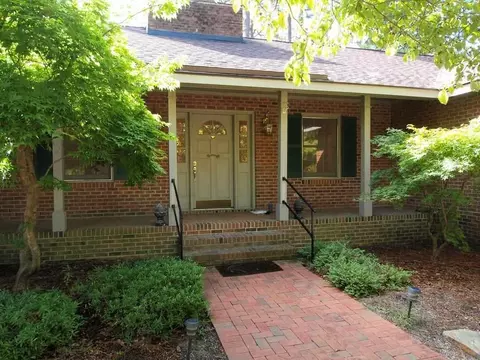20 E Mcdonald Rd, Pinehurst, NC 28374 photo 2
