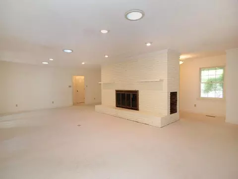 20 E Mcdonald Rd, Pinehurst, NC 28374 photo 4