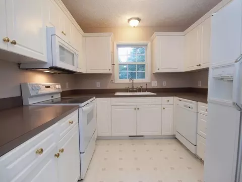 136 E Shenandoah Rd, West End, NC 27376 photo 9