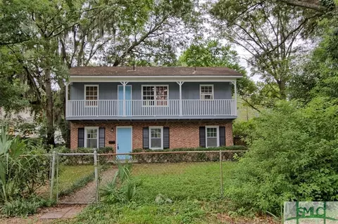 9 W 49th St, Savannah, GA 31405 photo 2