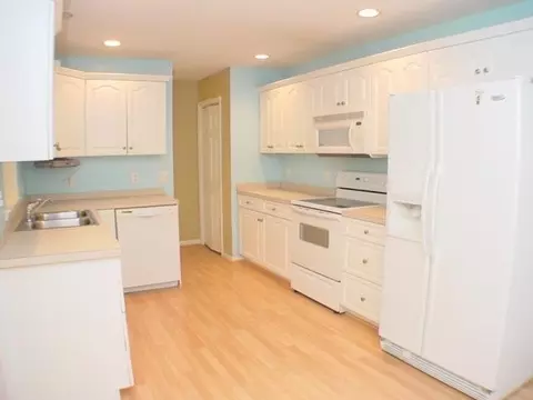 271 Firetree Ln, West End, NC 27376 photo 9
