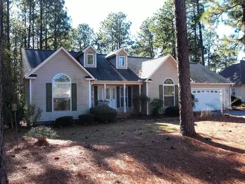 111 Longleaf Dr, West End, NC 27376 photo 1