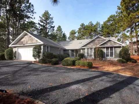 4 Riviera Dr, Pinehurst, NC 28374 photo 1