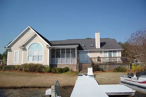 671 Cedar Pt, Vass, NC 28394 photo 2