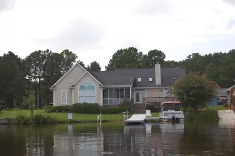 671 Cedar Pt, Vass, NC 28394 photo 18