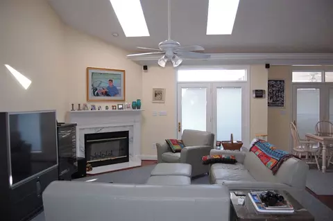 671 Cedar Pt, Vass, NC 28394 photo 3