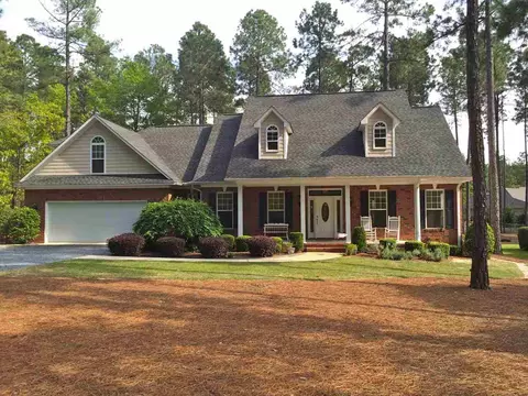 165 Longleaf Dr, West End, NC 27376 photo 1