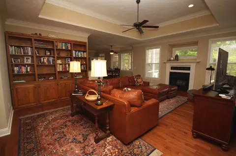 165 Longleaf Dr, West End, NC 27376 photo 4
