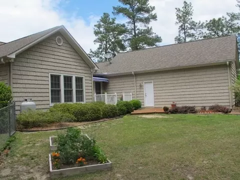 1318 Devonshire Trl, Aberdeen, NC 28315 photo 20