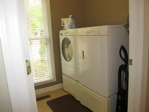 1318 Devonshire Trl, Aberdeen, NC 28315 photo 13