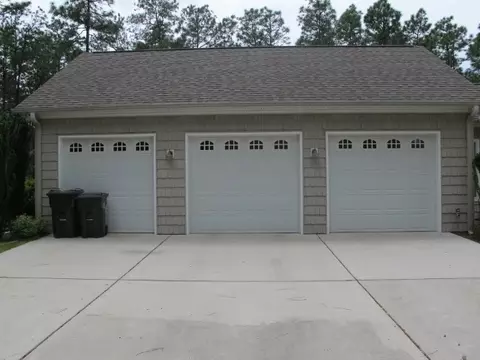 1318 Devonshire Trl, Aberdeen, NC 28315 photo 23