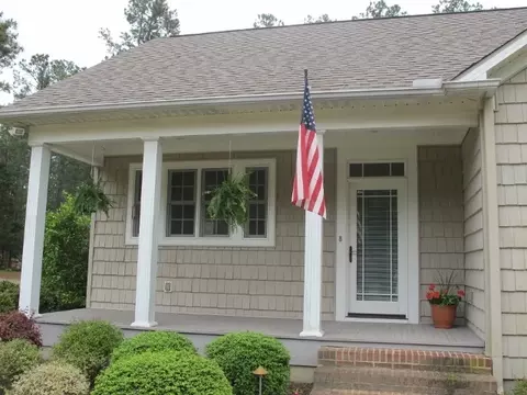 1318 Devonshire Trl, Aberdeen, NC 28315 photo 2