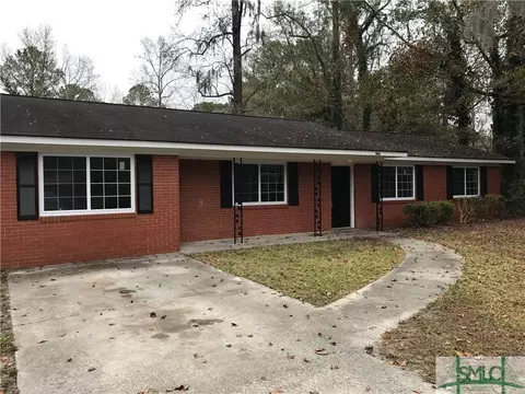 202 E Myrtle St, Rincon, GA 31326 photo 6