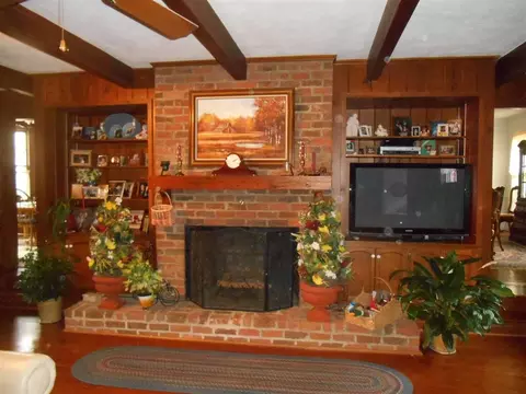 98 Pineland Dr, Hamlet, NC 28345 photo 2