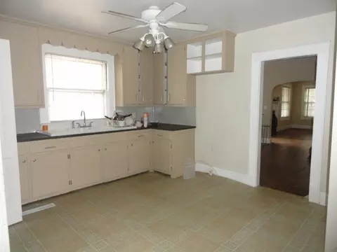 309 Mckinnon St, Hamlet, NC 28345 photo 6