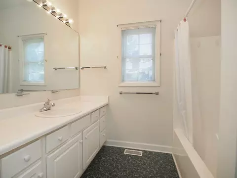 2010 W Longleaf Dr, Pinehurst, NC 28374 photo 12